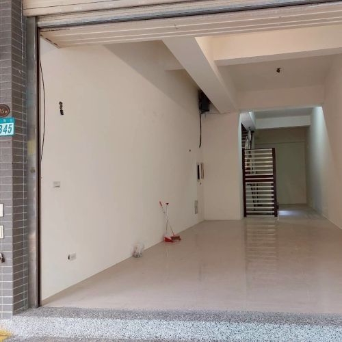 出租中和金店面